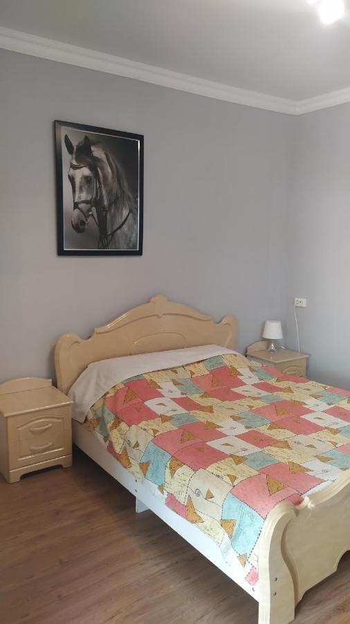 Guesthouse Mira Гагра Екстер'єр фото
