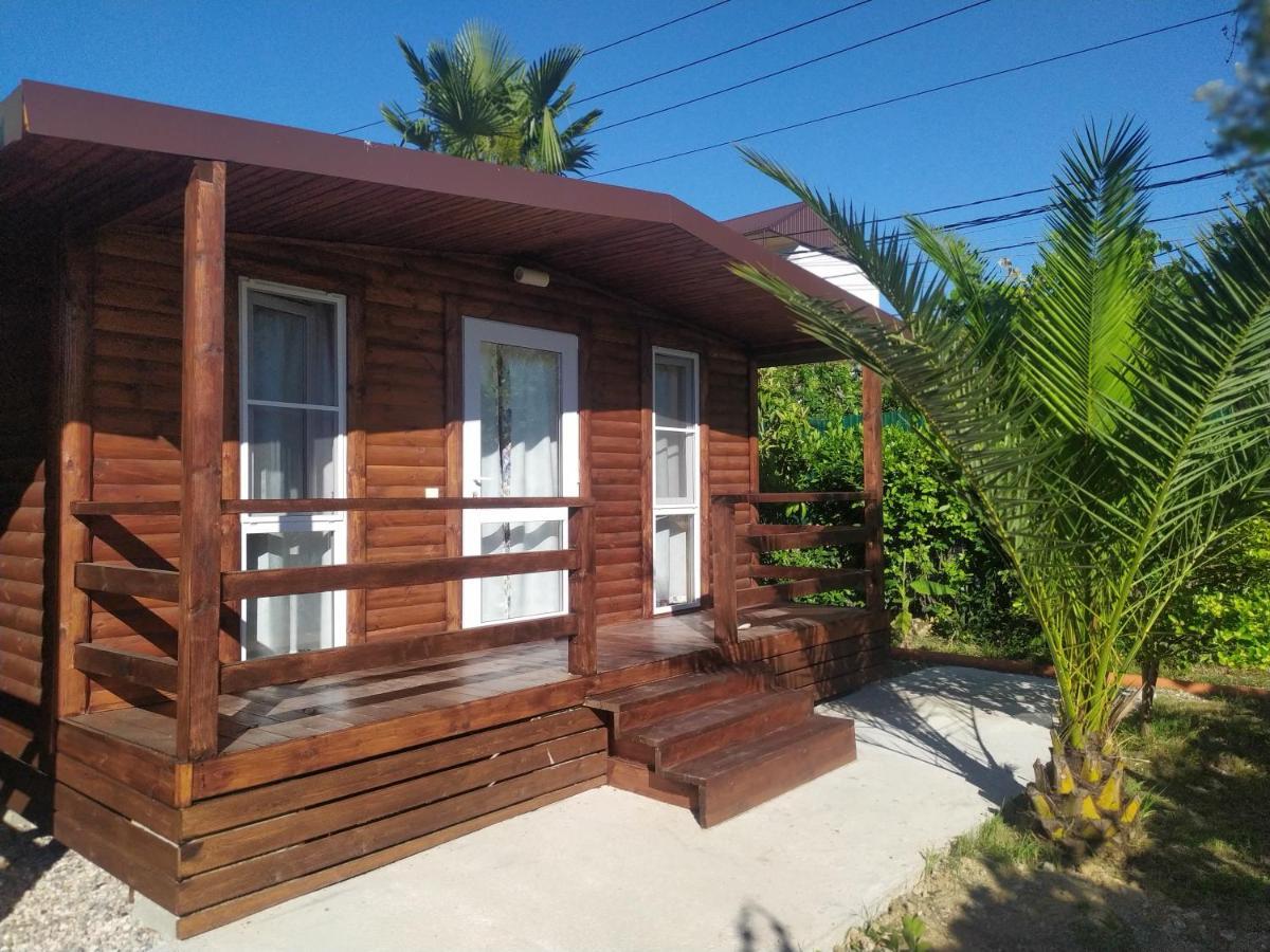 Guesthouse Mira Гагра Екстер'єр фото